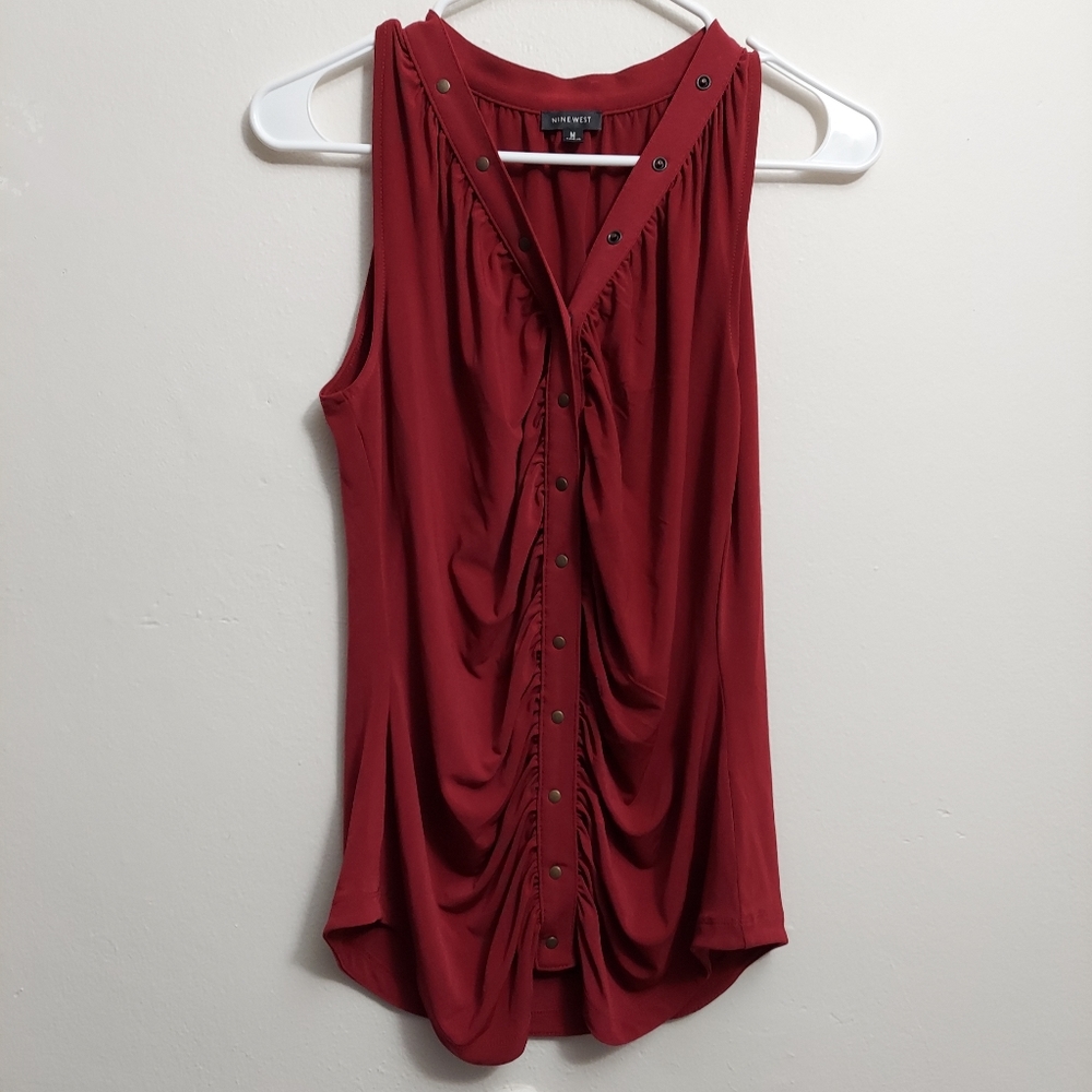 Nine West top